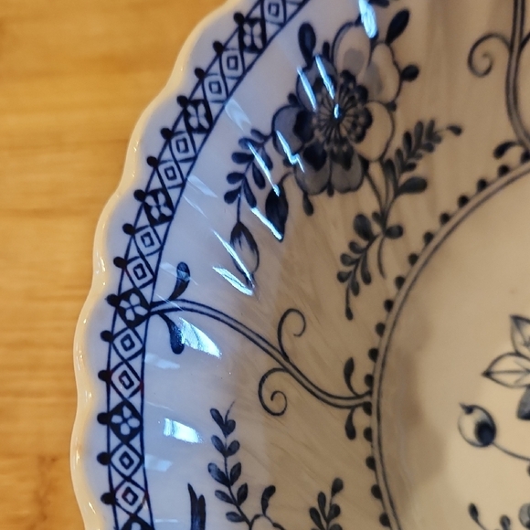Johnson Brothers Blue Floral INDIES Serveware Bowl - Picture 2 of 5